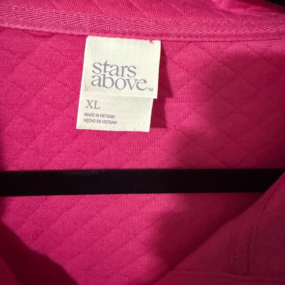 2/$35 Stars Above Fuchsia Quilted Pullover Sweatshirt Shorts PJ Set sz XL - Picture 4 of 10
